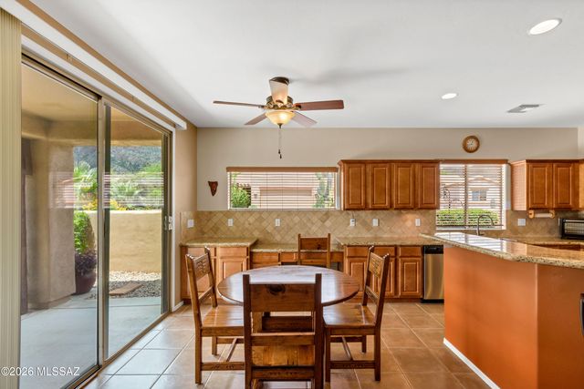 6041 W Ten Star Drive, Tucson, AZ 85713