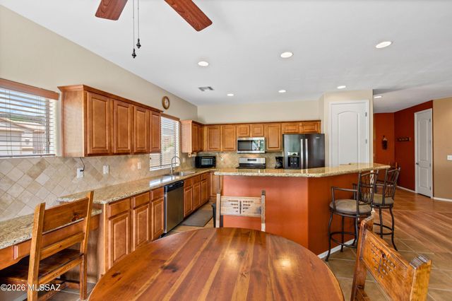 6041 W Ten Star Drive, Tucson, AZ 85713