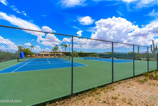 6041 W Ten Star Drive, Tucson, AZ 85713