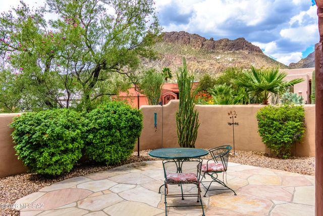 6041 W Ten Star Drive, Tucson, AZ 85713