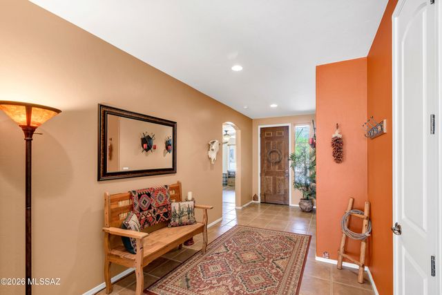 6041 W Ten Star Drive, Tucson, AZ 85713