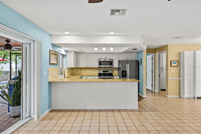 2214 DAVIES AVENUE, Dunedin, FL 34698