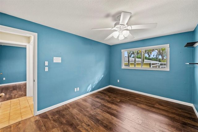 2214 DAVIES AVENUE, Dunedin, FL 34698