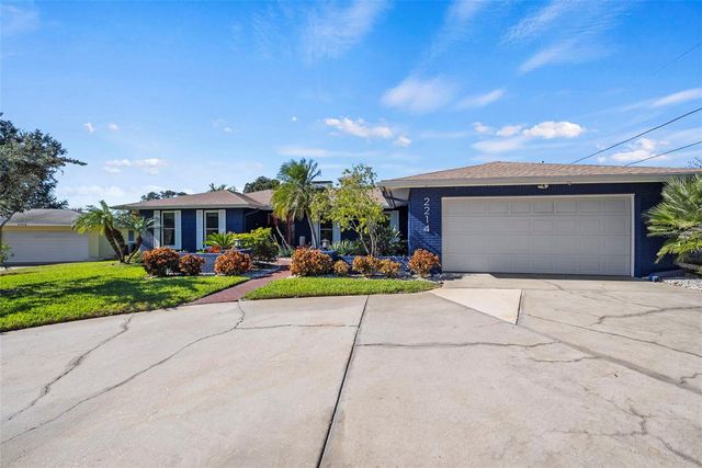 2214 DAVIES AVENUE, Dunedin, FL 34698