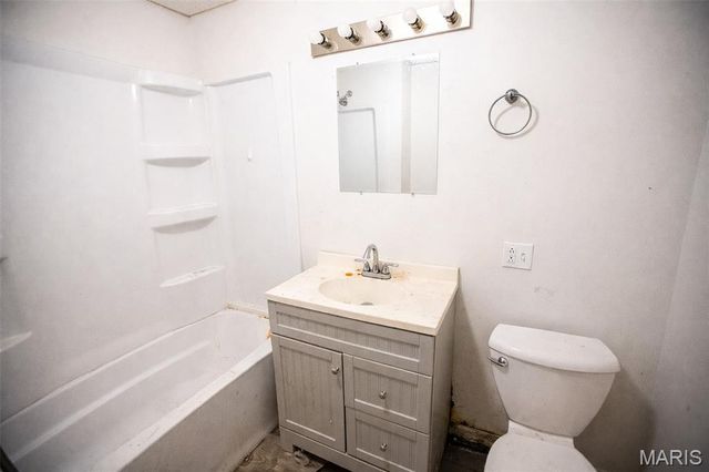 401 W Rolla Road, Salem, MO 65560