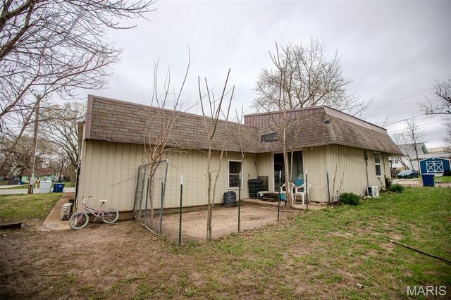 401 W Rolla Road, Salem, MO 65560