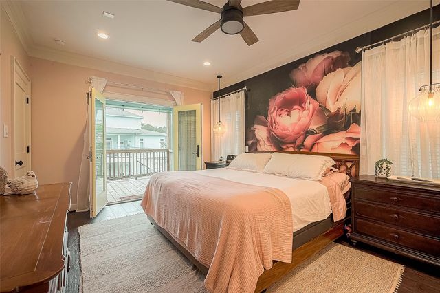114 Baywood Street, Shoreacres, TX 77571