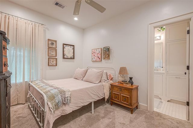 114 Baywood Street, Shoreacres, TX 77571