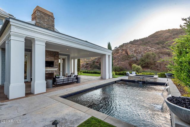 2385 Calbourne Court, Westlake Village, CA 91361