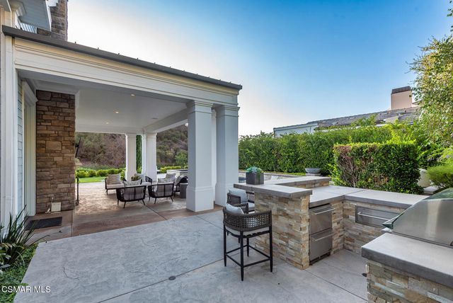 2385 Calbourne Court, Westlake Village, CA 91361