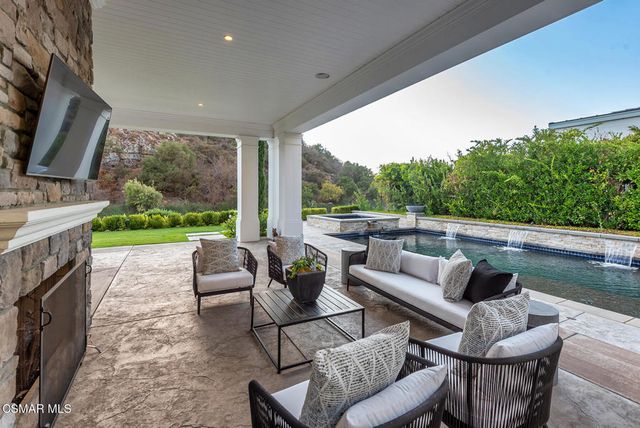 2385 Calbourne Court, Westlake Village, CA 91361