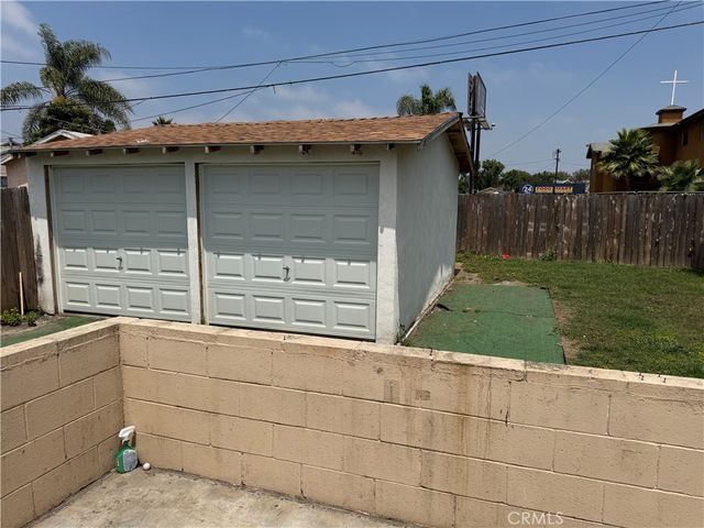 1017 W 73rd, Los Angeles, CA 90044