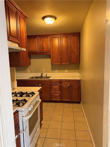 1017 W 73rd, Los Angeles, CA 90044