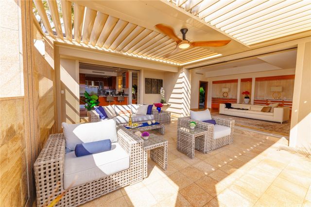 738 Kaulana Place, Honolulu, HI 96821