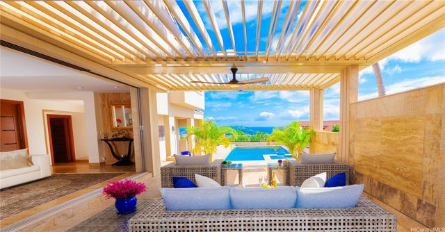 738 Kaulana Place, Honolulu, HI 96821