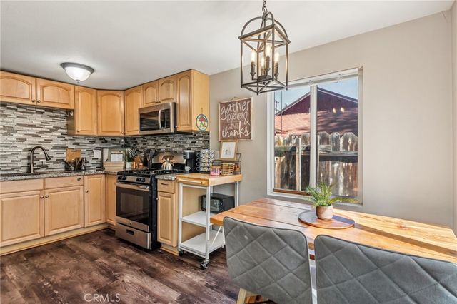 513 E Meadow Lane, Big Bear City, CA 92314