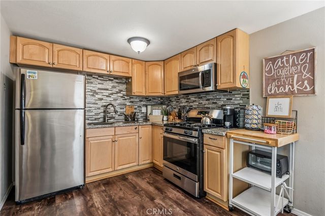 513 E Meadow Lane, Big Bear City, CA 92314