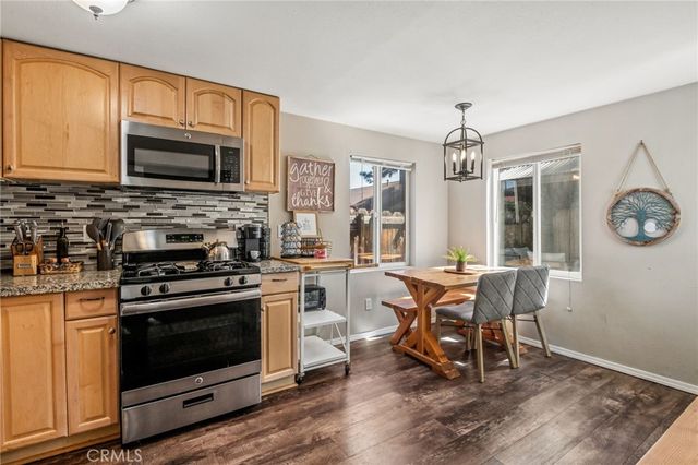 513 E Meadow Lane, Big Bear City, CA 92314