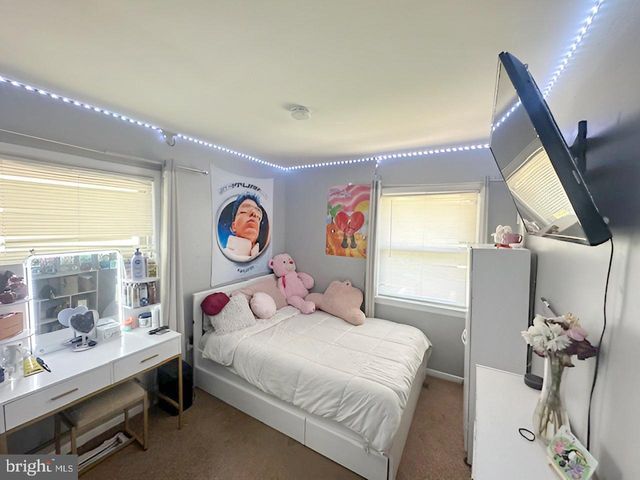 41 POLAND ST, Trenton, NJ 08638