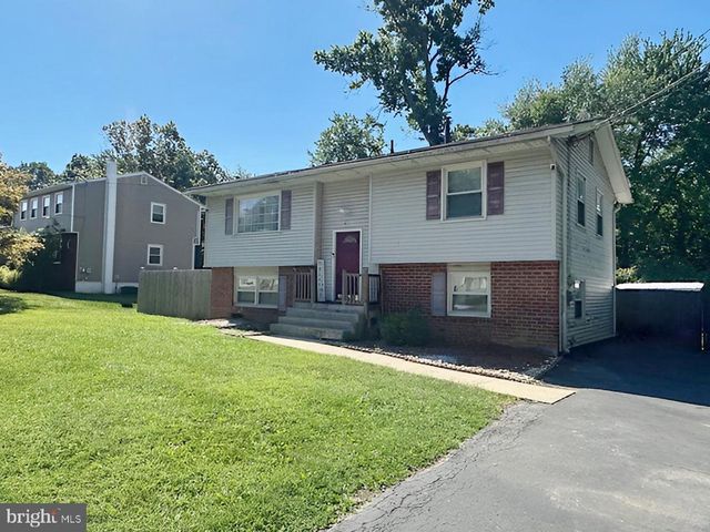 41 POLAND ST, Trenton, NJ 08638