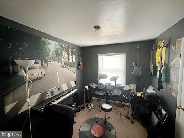 41 POLAND ST, Trenton, NJ 08638