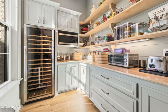 109 Stony Trek Drive, Youngsville, LA 70592