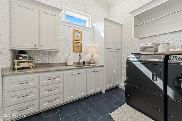 109 Stony Trek Drive, Youngsville, LA 70592