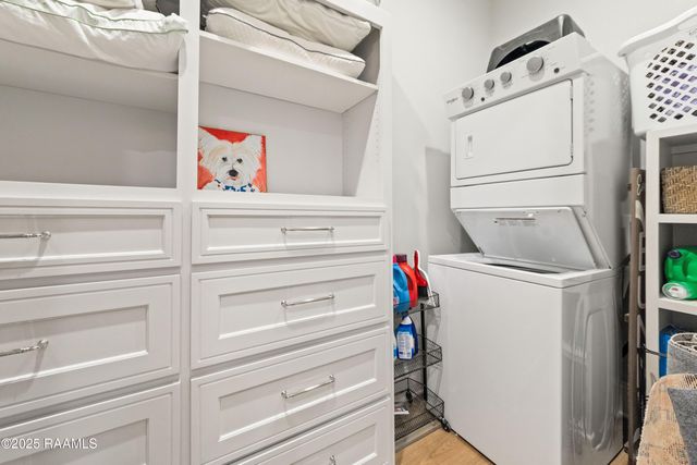 109 Stony Trek Drive, Youngsville, LA 70592