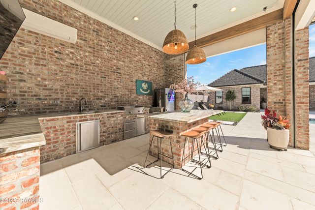 109 Stony Trek Drive, Youngsville, LA 70592