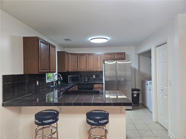 1400 Hidden Circle Drive, Sugar Hill, GA 30518