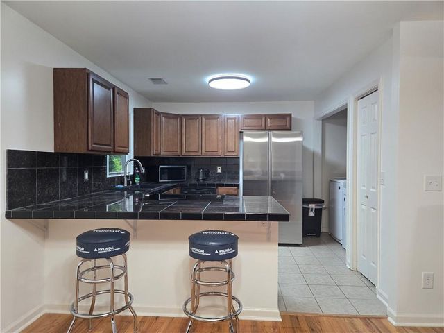 1400 Hidden Circle Drive, Sugar Hill, GA 30518
