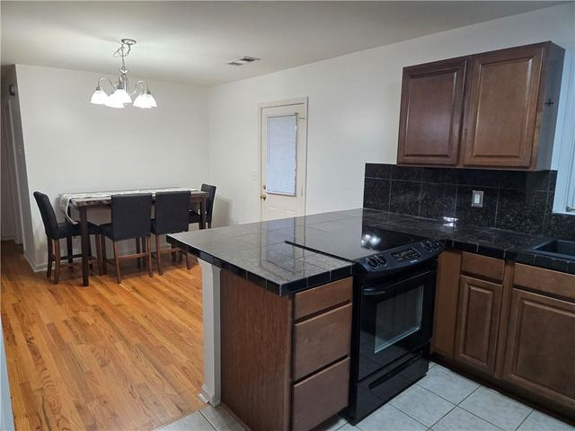 1400 Hidden Circle Drive, Sugar Hill, GA 30518