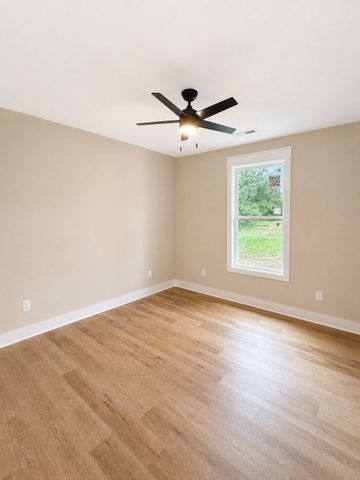 71 Dukes Park Rd, Summertown, TN 38483