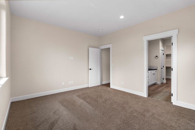 13306 N Starling Ln, Spokane, WA 99208