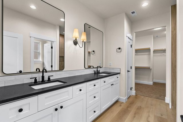 13306 N Starling Ln, Spokane, WA 99208