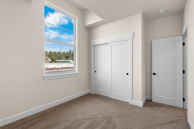 13306 N Starling Ln, Spokane, WA 99208