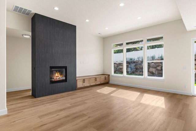 13306 N Starling Ln, Spokane, WA 99208