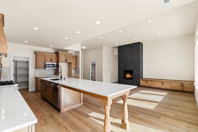 13306 N Starling Ln, Spokane, WA 99208