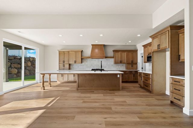 13306 N Starling Ln, Spokane, WA 99208