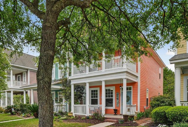 121 Hyacinth Street, Summerville, SC 29483