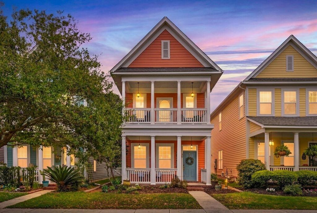 121 Hyacinth Street, Summerville, SC 29483