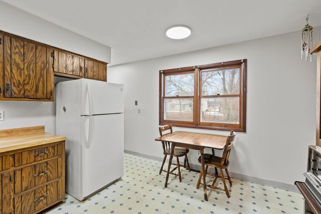 24353 S Valley Drive, Channahon, IL 60410