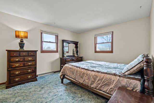 24353 S Valley Drive, Channahon, IL 60410