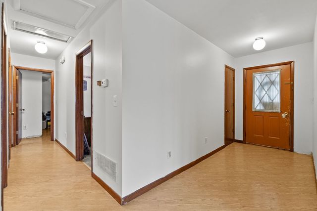 24353 S Valley Drive, Channahon, IL 60410