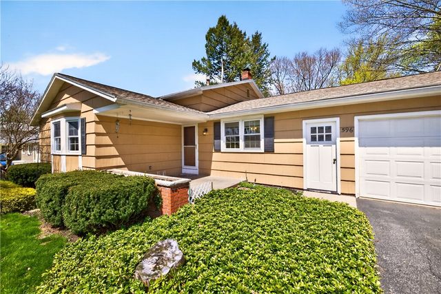 596 Embury Road, Penfield, NY 14625