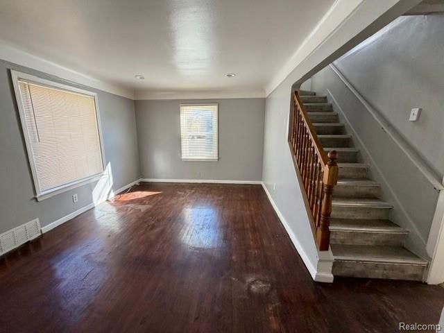 18808 Kingsville Street, Harper Woods, MI 48225