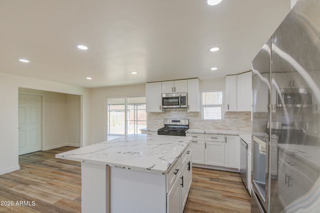 6649 W CAMBRIDGE Avenue, Phoenix, AZ 85035