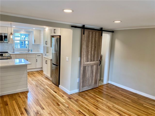 5 Simmons Street 2, Newport, RI 02840