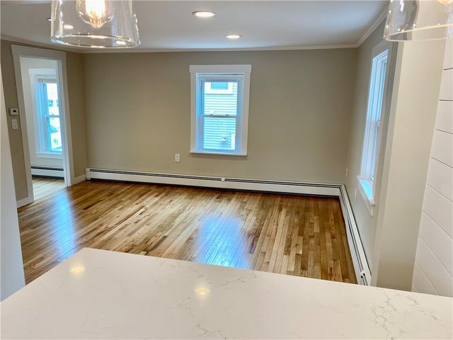 5 Simmons Street 2, Newport, RI 02840