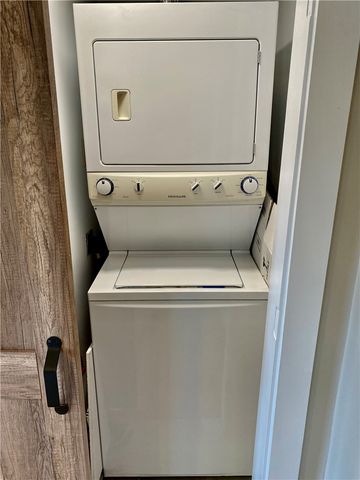 5 Simmons Street 2, Newport, RI 02840